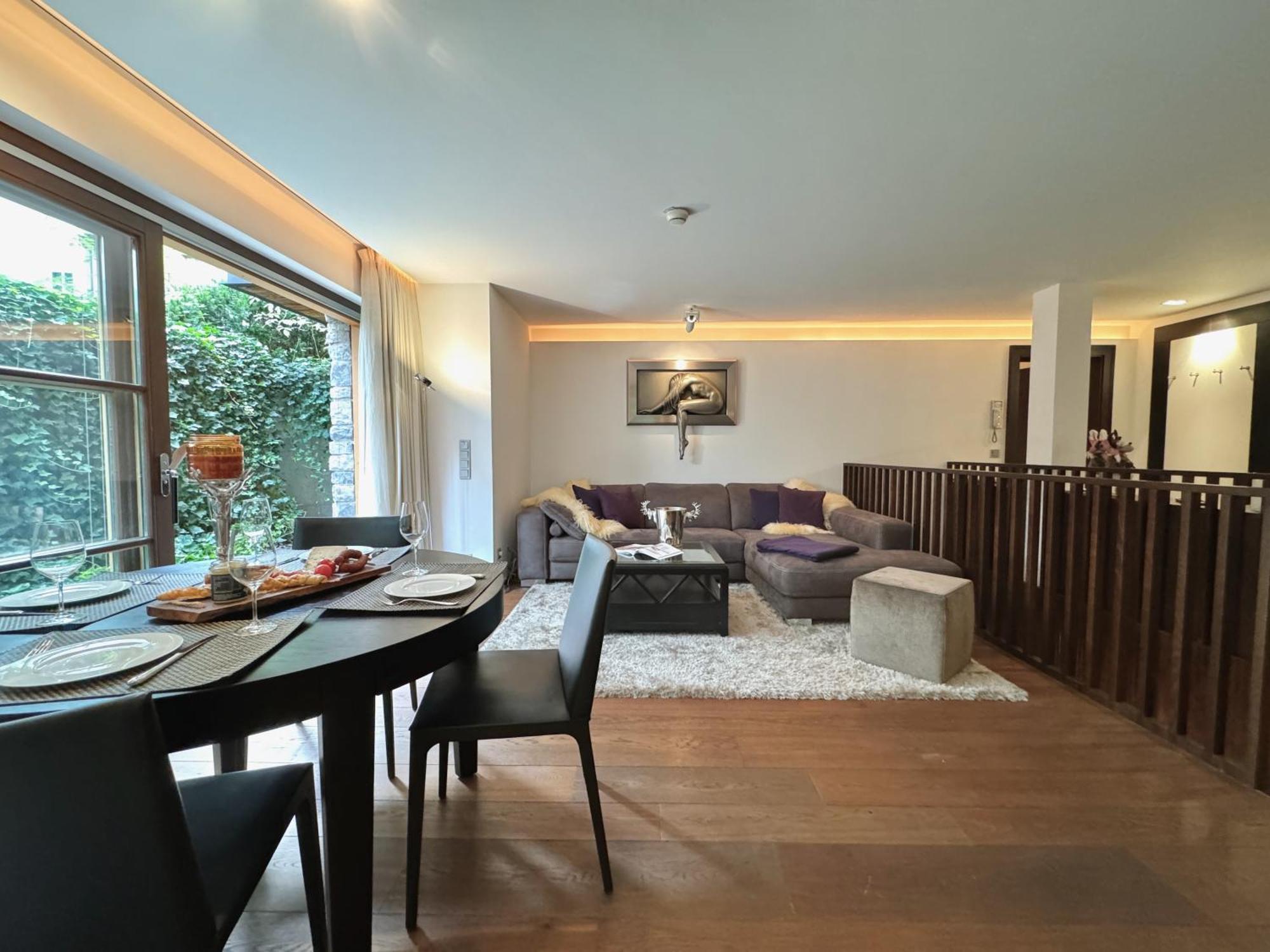 Kitz Deluxe Suite 1 & 2 Im Zentrum Mit Eigenem Spa & Parken By Belle-Stay Kitzbühel Buitenkant foto