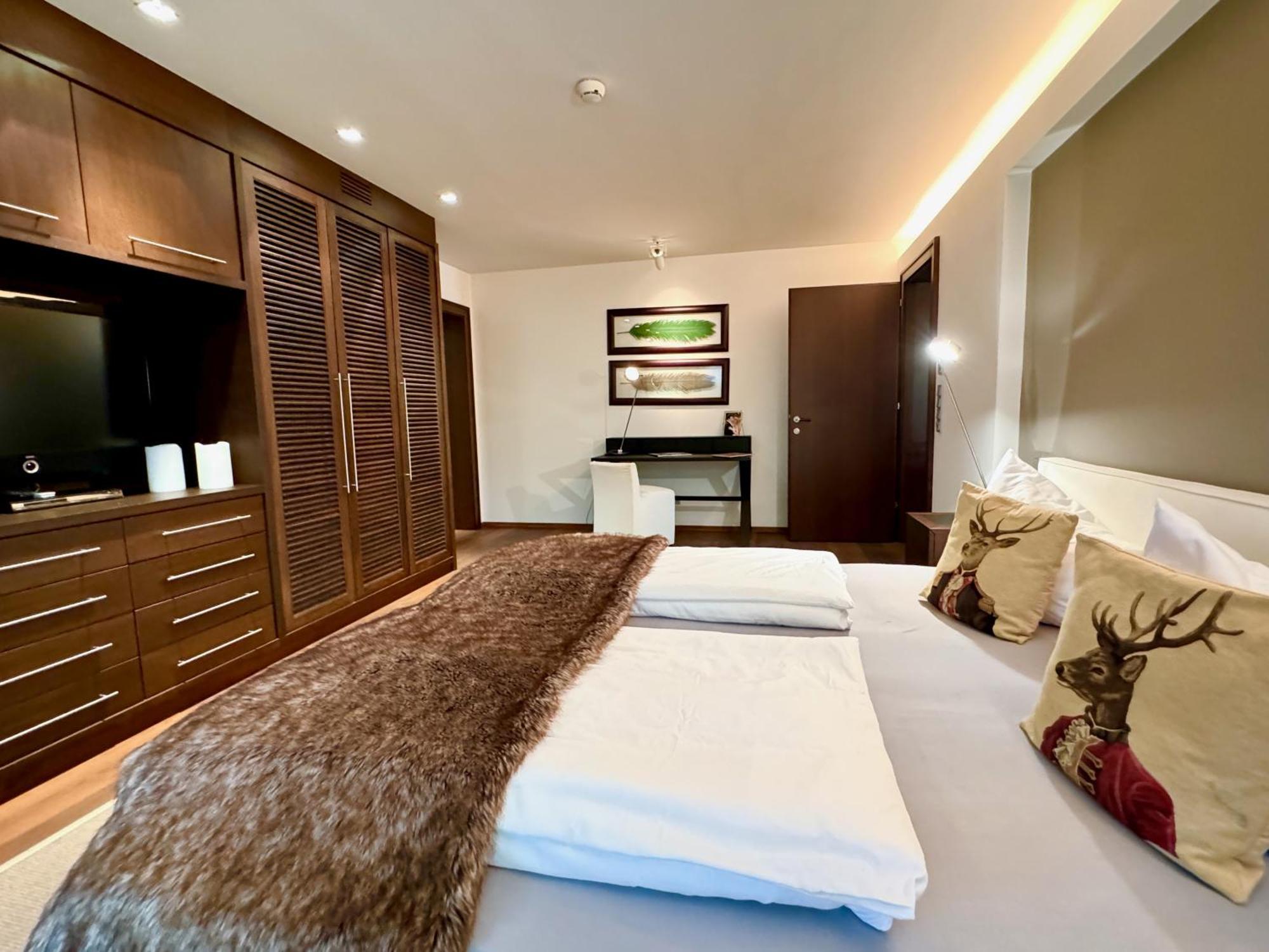 Kitz Deluxe Suite 1 & 2 Im Zentrum Mit Eigenem Spa & Parken By Belle-Stay Kitzbühel Buitenkant foto